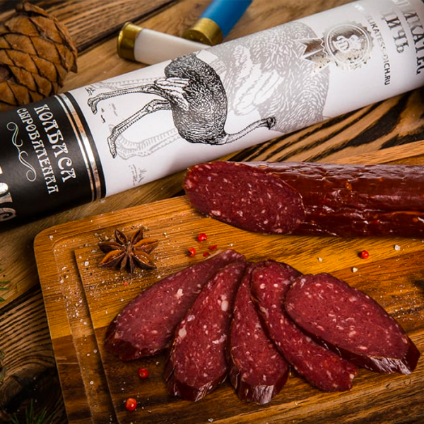 Колбаса из мяса Страуса в подарочной упаковке (тубус)